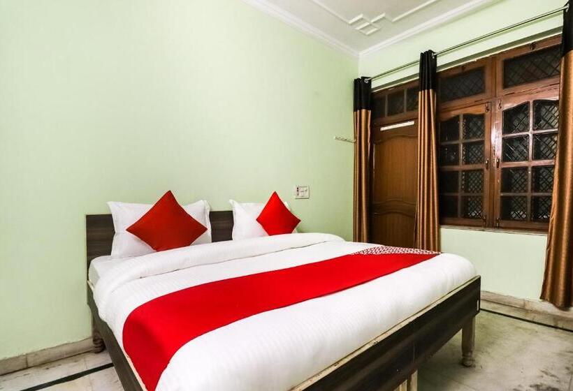 トリプルクラシックルーム, Oyo 65130 Saad Residency
