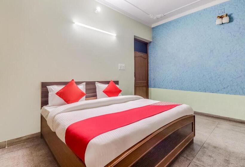 トリプルクラシックルーム, Oyo 65130 Saad Residency