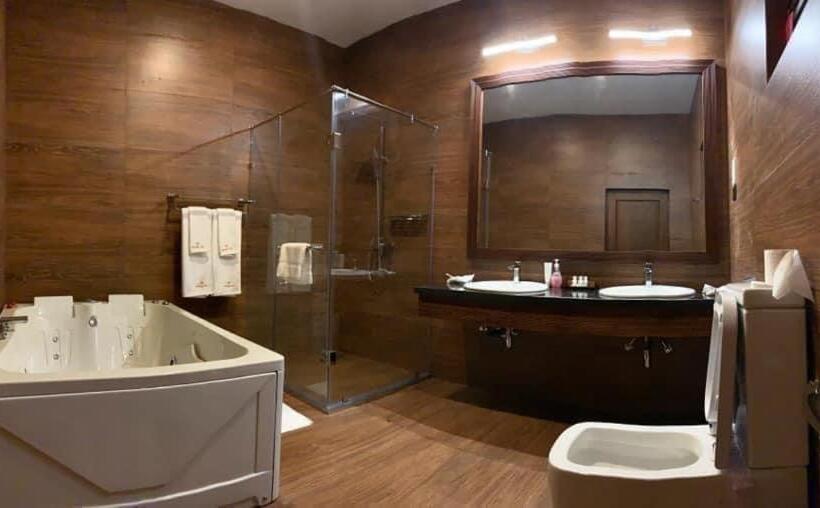 ハイドロマッサージバス付きスイート, Serenity Villa Digana