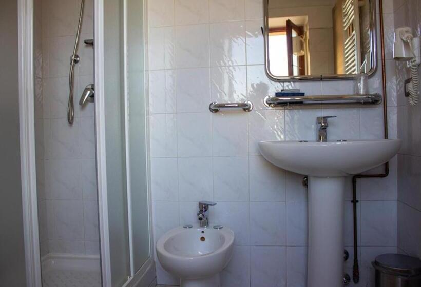 חדר סטנדרט, Trattoria Due Citroni