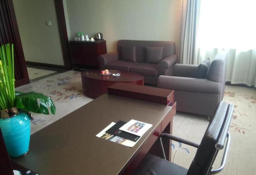 سوییت لوکس, Ln Dongfang Resort