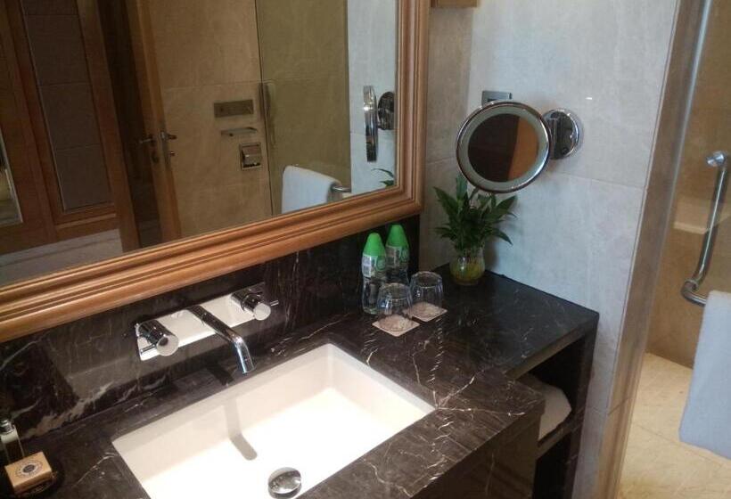 اتاق لوکس, Ln Dongfang Resort