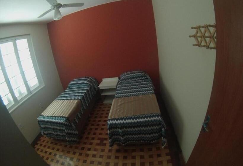 带共用浴室的标准房间, Lotus Hotel & Hostel