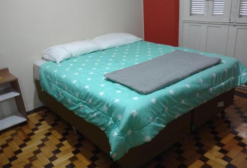 标准四人间共用浴室, Lotus Hotel & Hostel