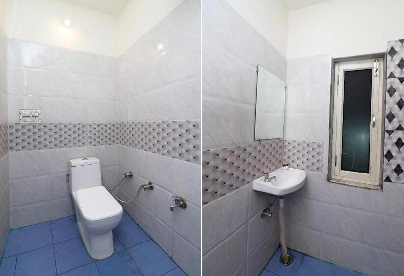 غرفة كلاسيكية ثلاثية, Flagship Hotel Dev