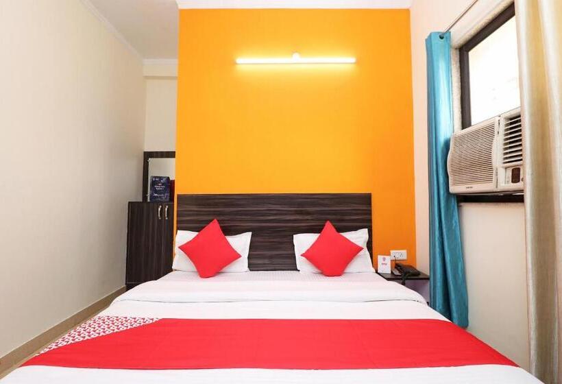 غرفة كلاسيكية ثلاثية, Flagship Hotel Dev