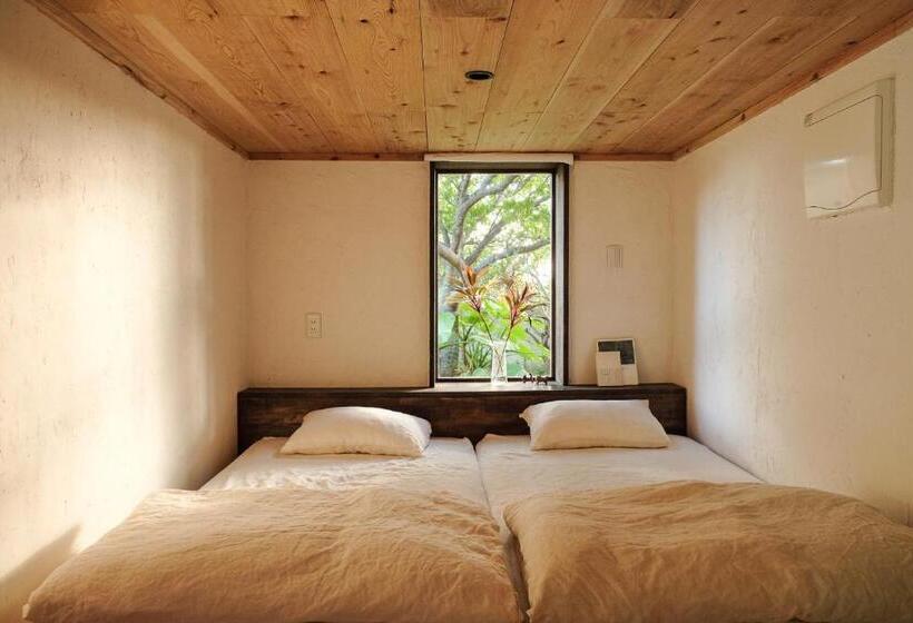 Habitación Familiar Vista Jardín, 姉と弟の家