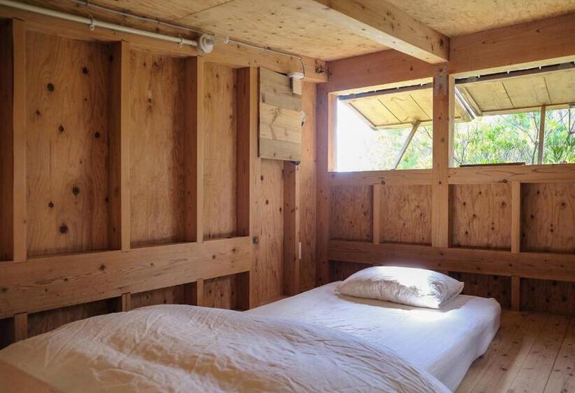 Habitación Familiar Vista Jardín, 姉と弟の家