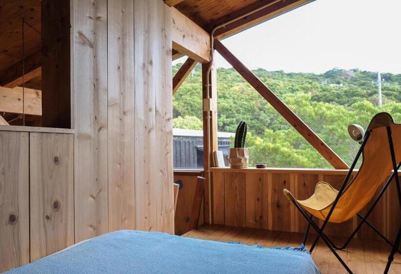 Habitación Familiar, 姉と弟の家