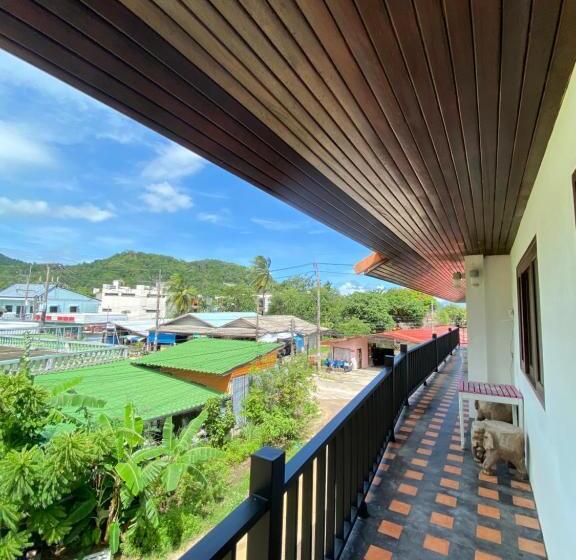 חדר סטודיו סטנדרד, Game Bar