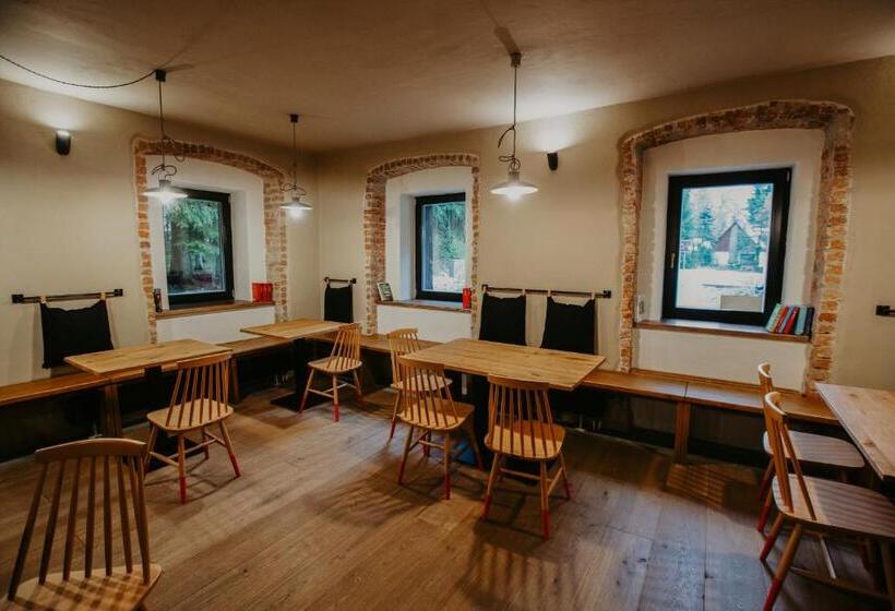 Дом 1 Спальня, Penzion Mezi Lesy