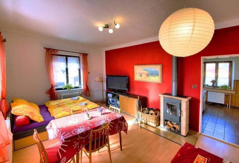 סוויטה, Penzion Nemílek