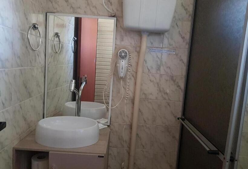 シャレー1寝室, Residencial Emery Village