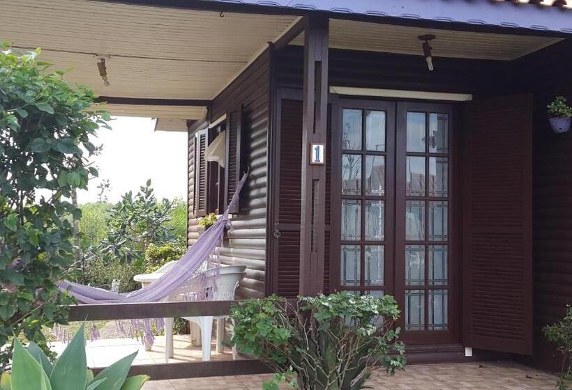 シャレー1寝室, Residencial Emery Village