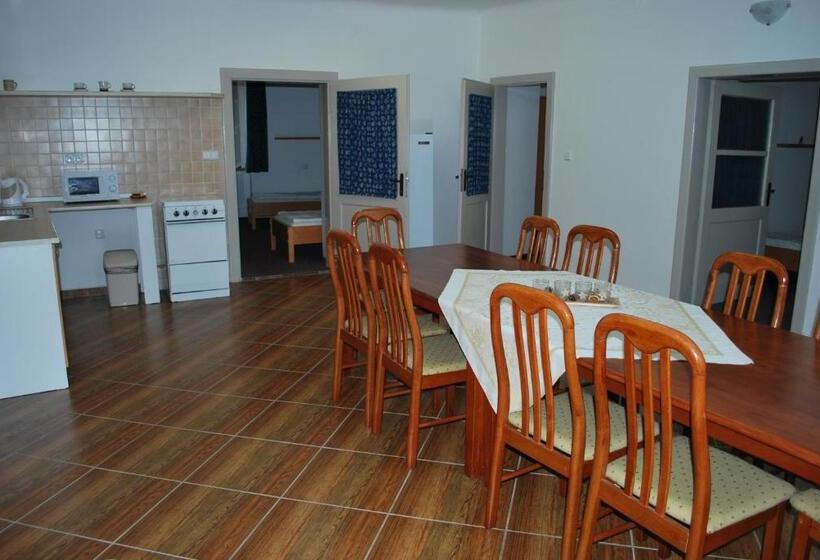 Люкс 3 Спальни, Rodinné Ubytování Na Habeši