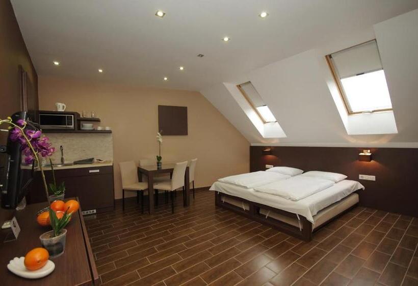 اتاق استاندارد, Royal Residence Apartments