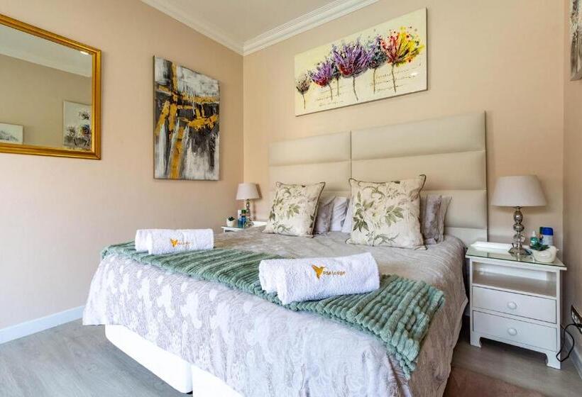 Студио Стандарт Вид на Бассейн, Rsa Lodge