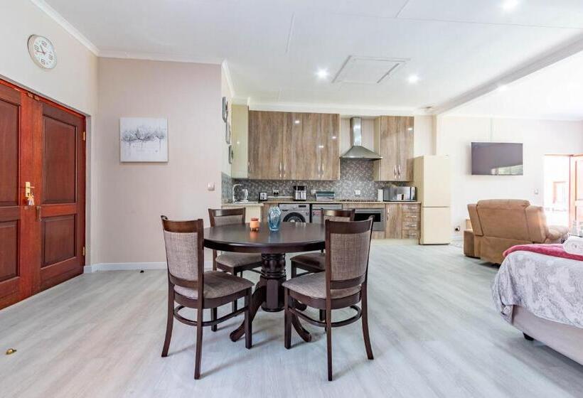 Студия Deluxe, Rsa Lodge