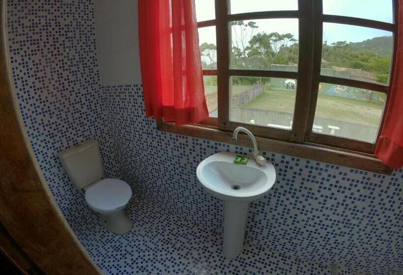 سوییت, Complexo Desenferruja Uma Quadra Praia Da Ferrugem