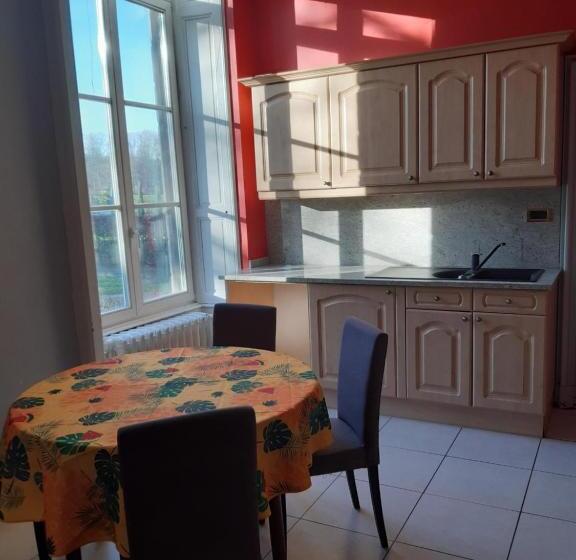 带1个卧室的公寓, Aparthotel Domaine Du Chateau De La Neuville