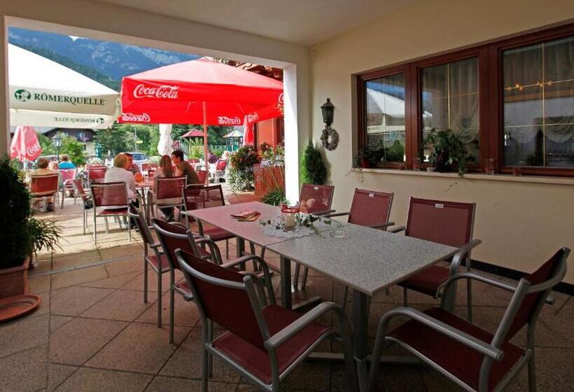 スタンダードシングルルーム, Dorf Café