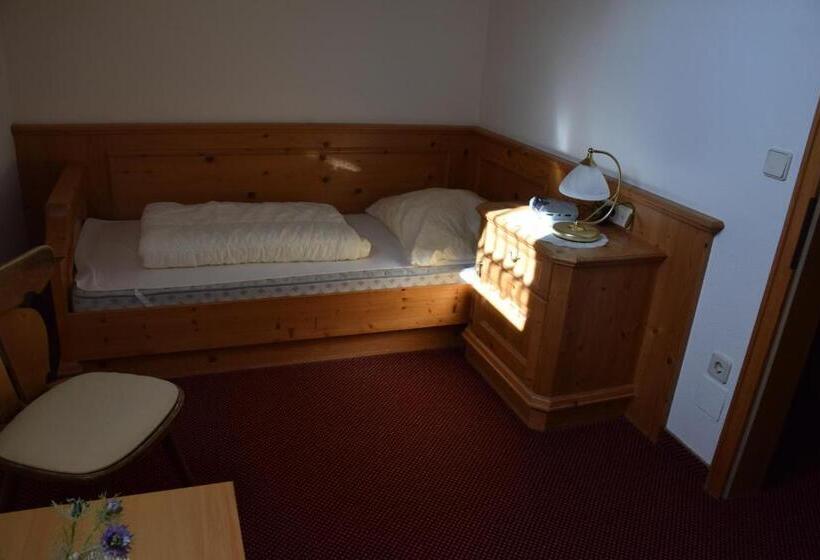 スタンダードシングルルーム, Dorf Café