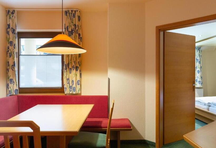 דירת שני חדרים, Haus Am Fang