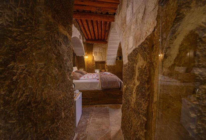 Люкс с Бассейном, Belenus Cave House