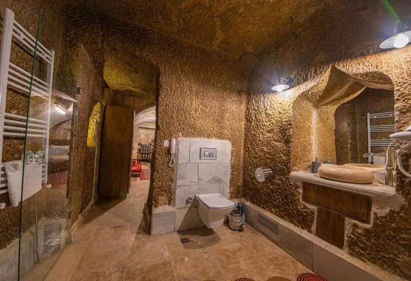 ハイドロマッサージバス付きスイート, Belenus Cave House