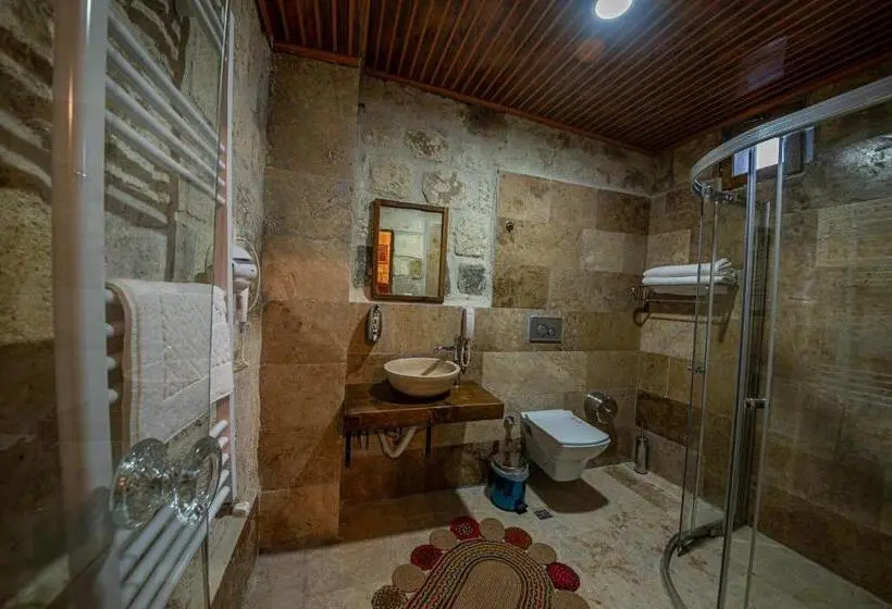 デラックスルーム, Belenus Cave House