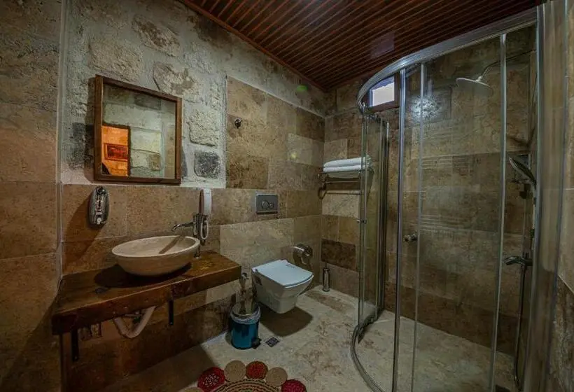 デラックスルーム, Belenus Cave House