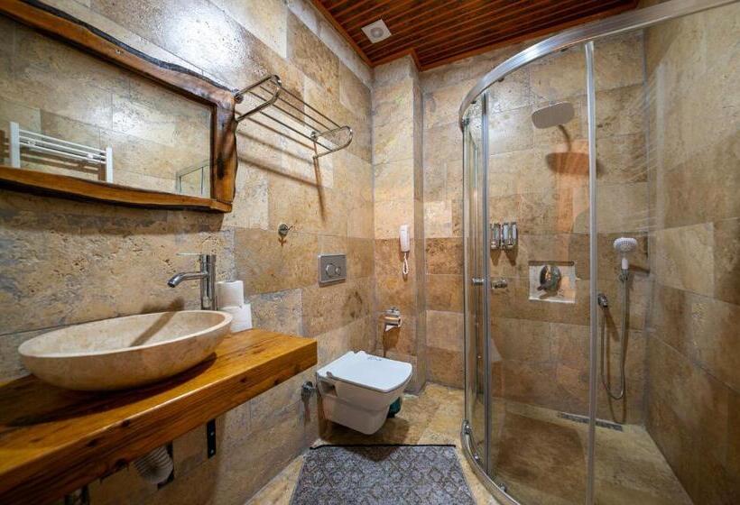 수피리어 룸, Belenus Cave House