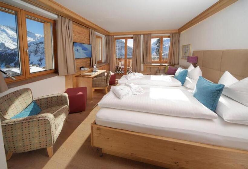اتاق لوکس, Burgwald   Ski In & Ski Out