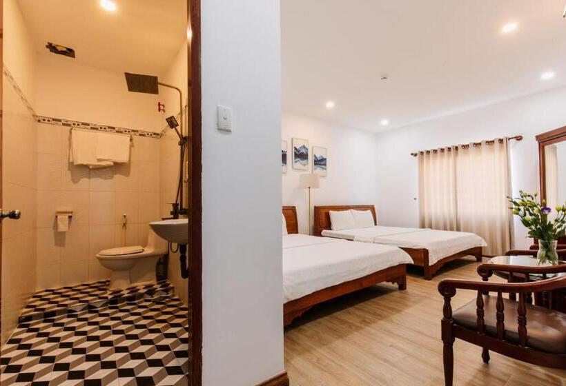 اتاق استاندارد چهار تخته, Khách Sạn Quỳnh Thi Mavis