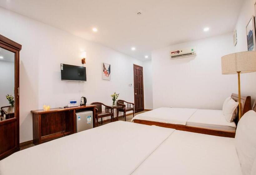 اتاق استاندارد چهار تخته, Khách Sạn Quỳnh Thi Mavis
