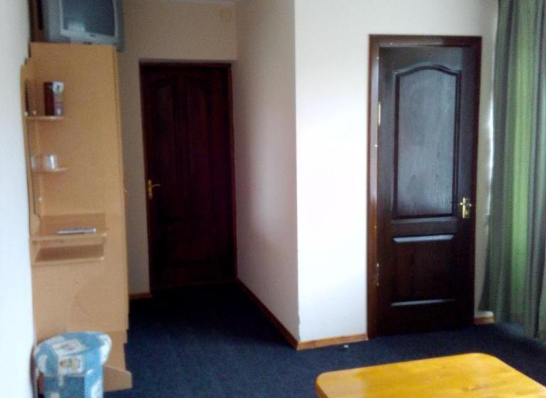 غرفة قياسية, Malyvo