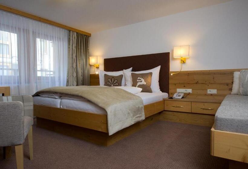 חדר סטנדרט עם מרפסת, Maria Theresia