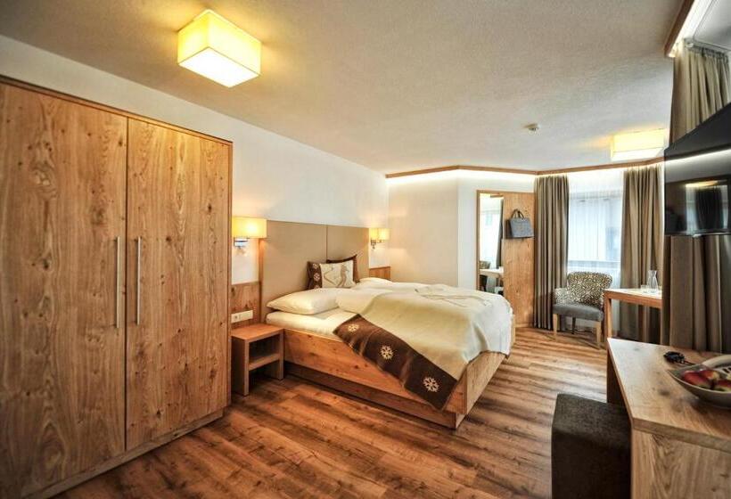 חדר סופריור, Maria Theresia