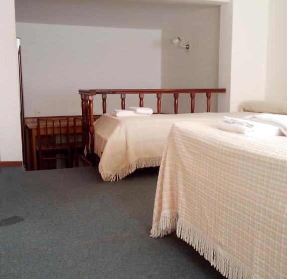 스탠다드 4인용 룸 바다전망, Montecarlo