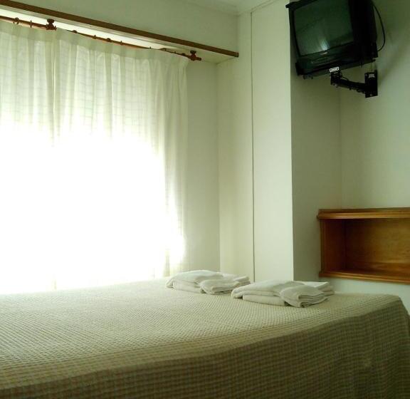 스탠다드 4인용 룸 바다전망, Montecarlo