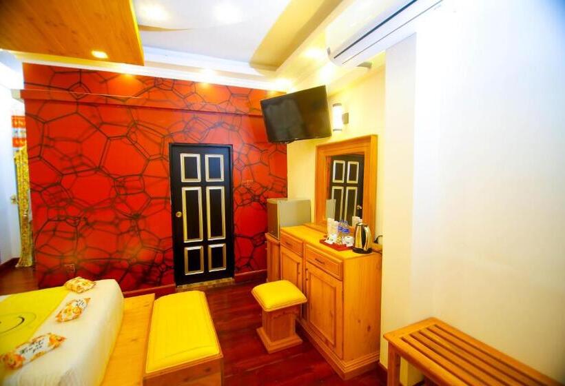 标准间, White House