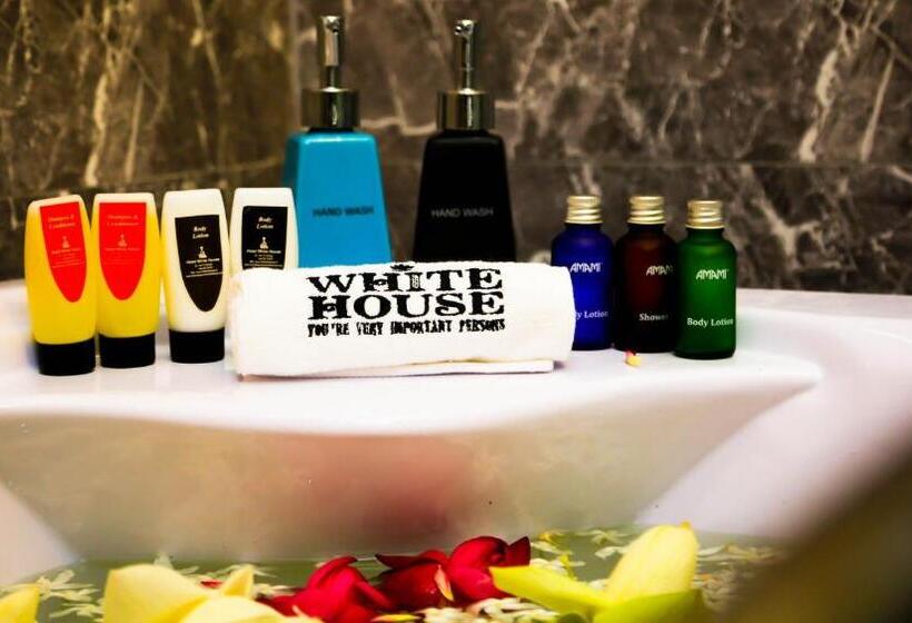 家庭间, White House