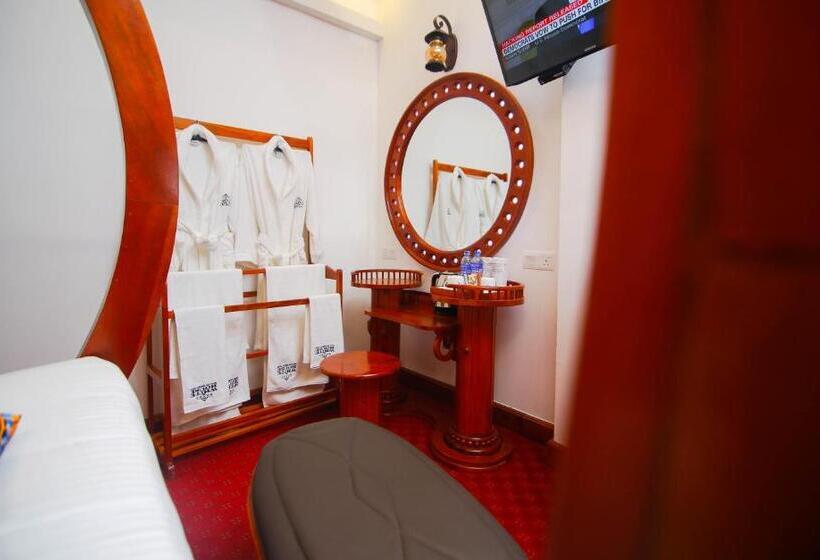 标准间, White House