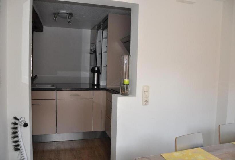 Deluxe room with river view, Apartuum