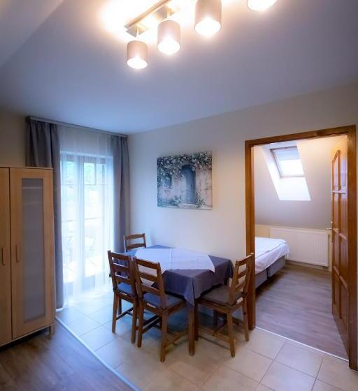 Апартаменты 1 Спальня с Балконом, Dreiszker Apartmanház
