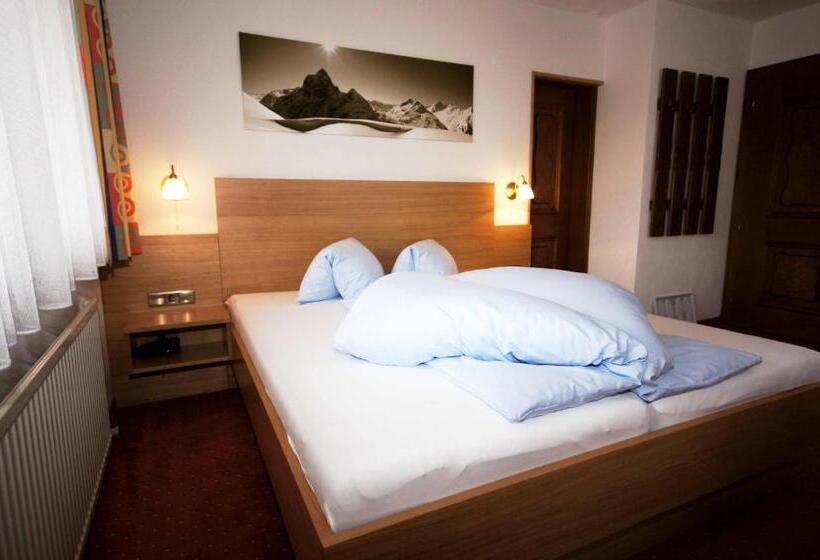 غرفة قياسية, Garni Rudigier