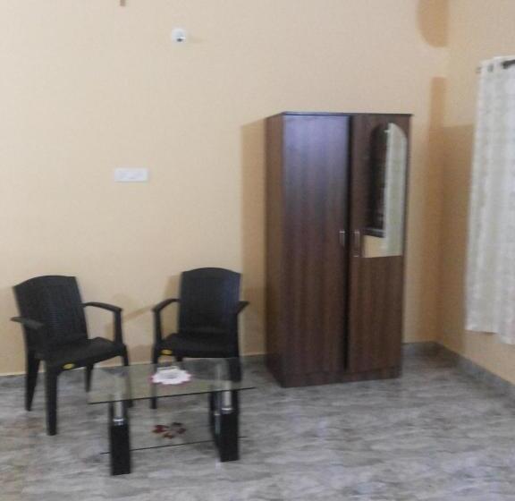 חדר דלוקס, Jason Guest House