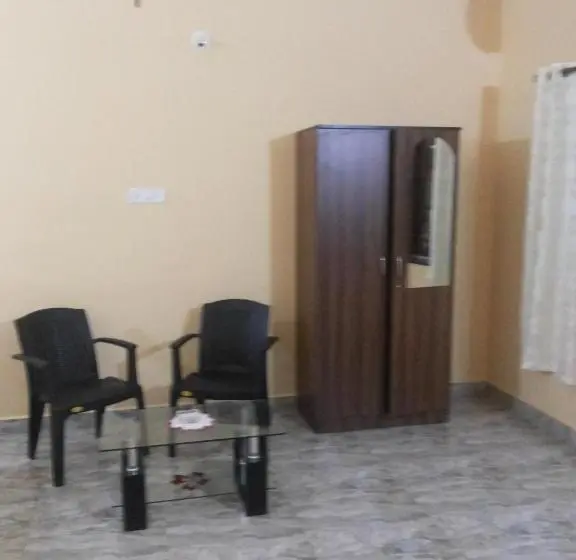 اتاق لوکس, Jason Guest House