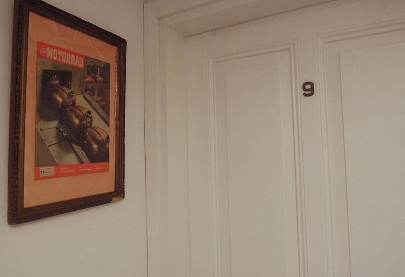 1 Bedroom Penthouse Apartment, Kumbaracı Apartments & Suites