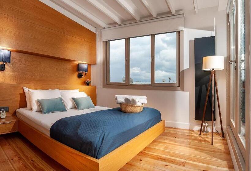 1 Bedroom Penthouse Apartment, Kumbaracı Apartments & Suites